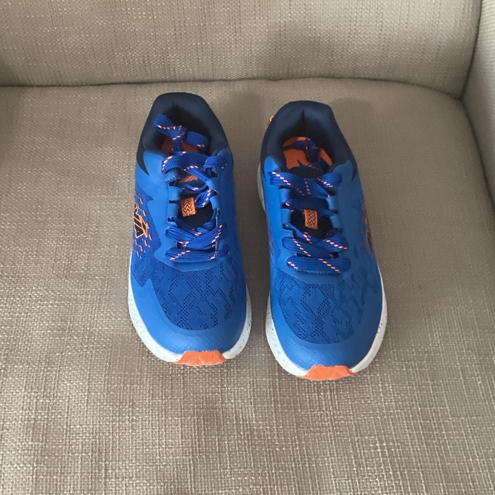 Avia boy’s vibrant Blue and Orange Athletic Shoes,